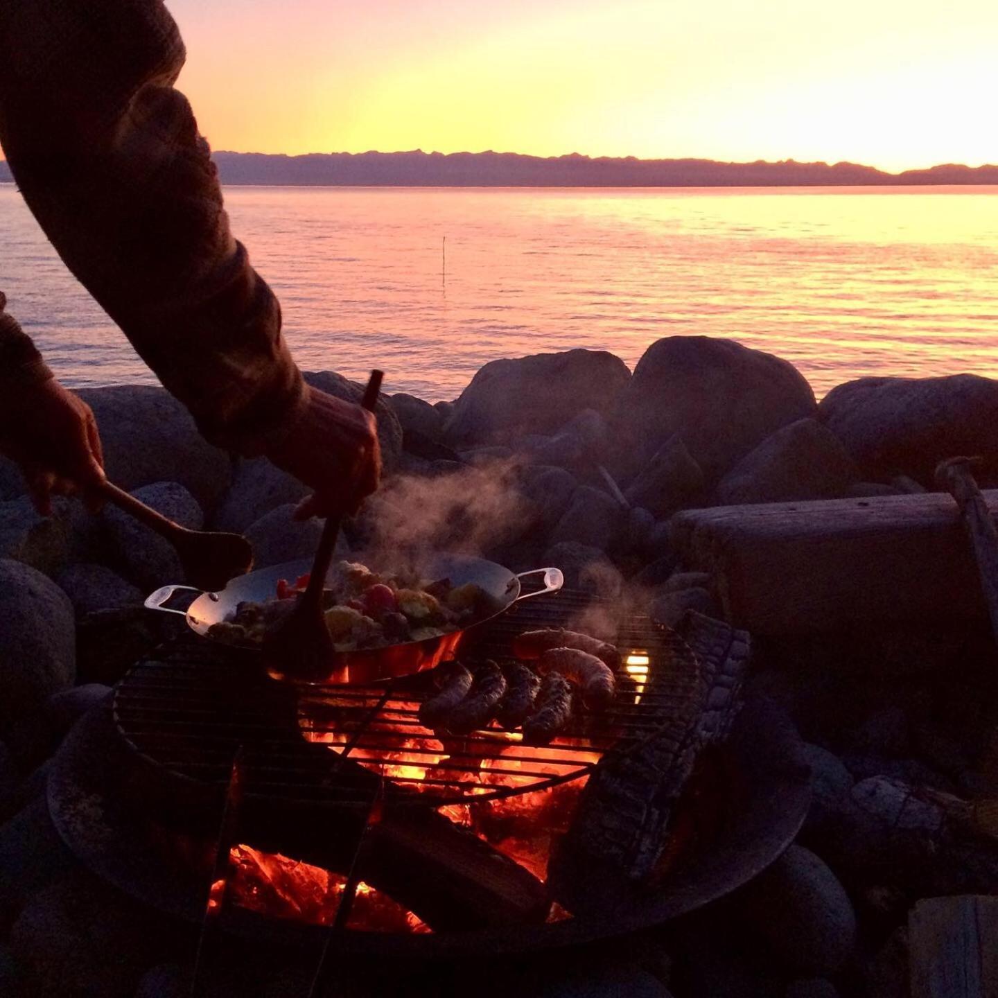 Blitz Beach House Oceanside Suite Powell River Bagian luar foto