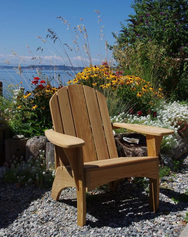 Blitz Beach House Oceanside Suite Powell River Bagian luar foto